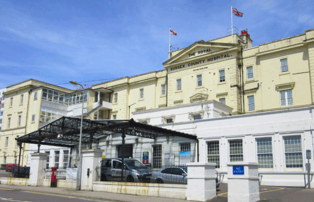 Gang culture at neurosurgery department, doctor alleges